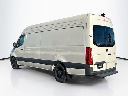 New 2025 Mercedes-Benz Sprinter 2500 image 7