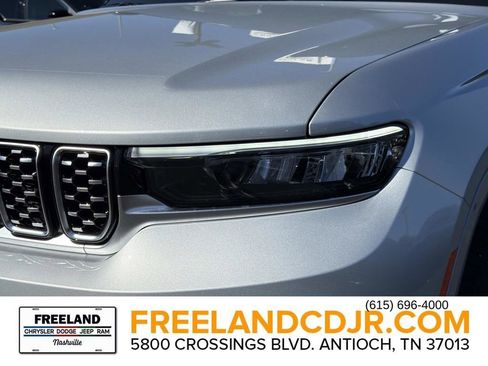 New 2025 Jeep Grand Cherokee L Summit image 9