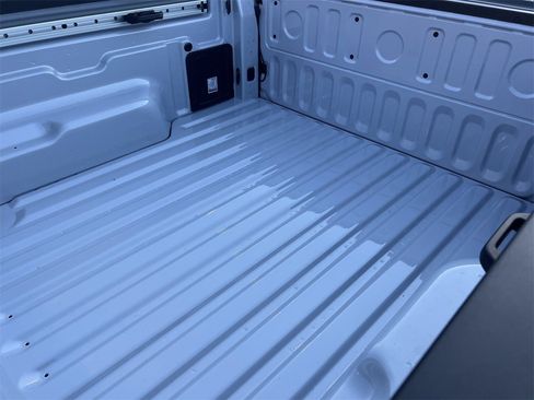 New 2025 Ford Maverick XL image 19