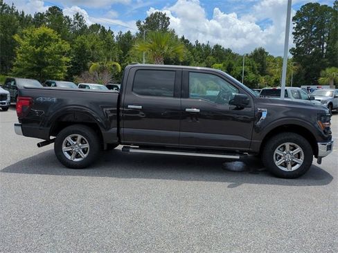 Used 2024 Ford F150 XLT image 3