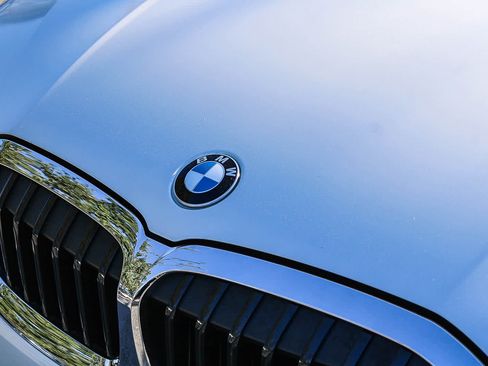 Used 2021 BMW 330i Sedan w/ Premium Package RWD image 9