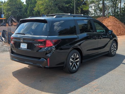 New 2026 Honda Odyssey EX-L image 4