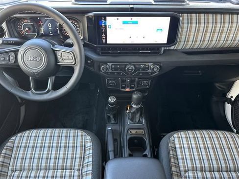 New 2026 Jeep Gladiator Sport AWD/4WD image 12
