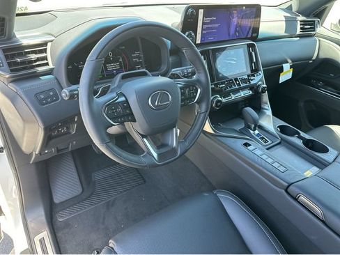 New 2026 Lexus LX 700h Luxury AWD/4WD image 7