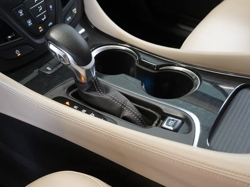 Used 2018 Buick Envision Essence image 22