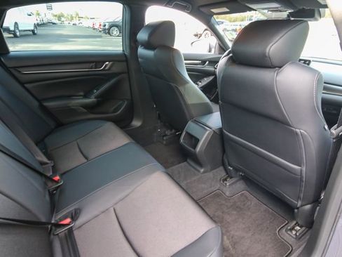 Used 2019 Honda Accord Sport image 23