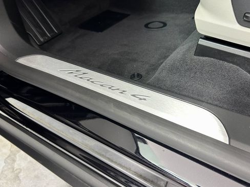Certified 2024 Porsche Macan 4 Electric AWD/4WD image 15