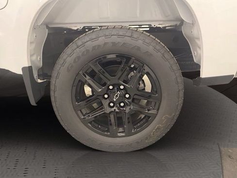 New 2026 Chevrolet Silverado 1500 Custom w/ Turbomax Blackout Package AWD/4WD image 15