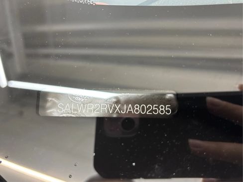 Used 2018 Land Rover Range Rover Sport HSE AWD/4WD image 28