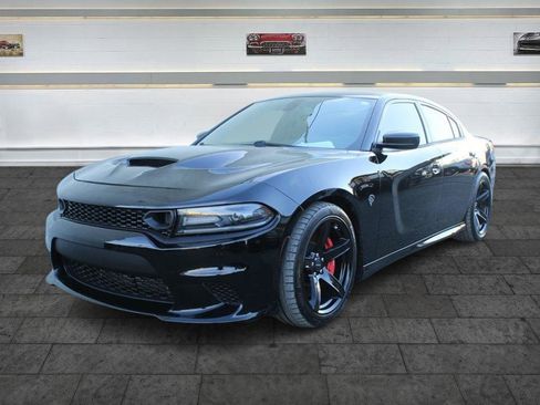 Used 2018 Dodge Charger SRT Hellcat w/ Harman/Kardon Audio Group image 3