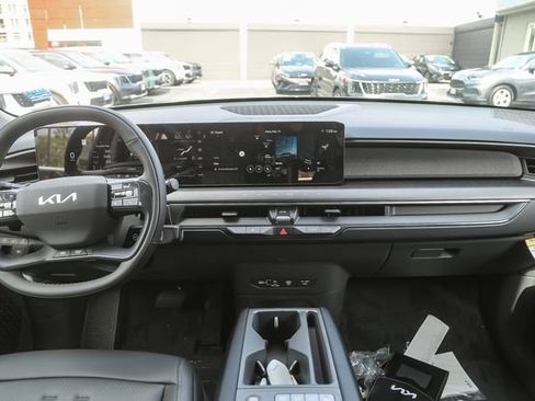 New 2026 Kia EV9 Wind image 14