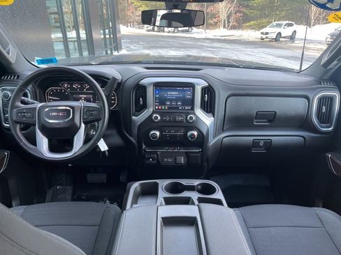 Used 2022 GMC Sierra 2500 SLE w/ Snow Plow Prep/Camper Package image 15