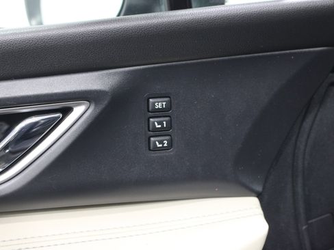 Used 2021 Subaru Ascent Limited w/ Popular Package #2 AWD/4WD image 8