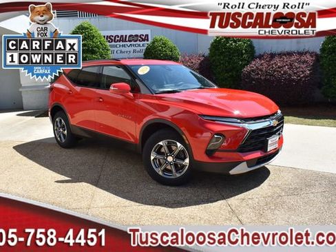 Used 2024 Chevrolet Blazer LT FWD image 1