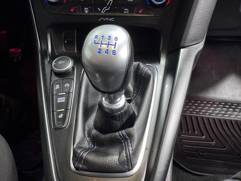 Used 2017 Ford Focus RS image 2