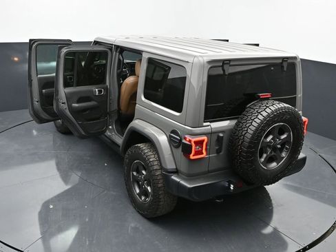 Used 2022 Jeep Wrangler Unlimited Sahara w/ Cold Weather Group AWD/4WD image 41