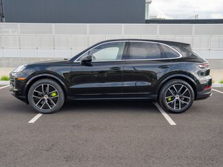 Certified 2025 Porsche Cayenne E-Hybrid AWD/4WD video 2