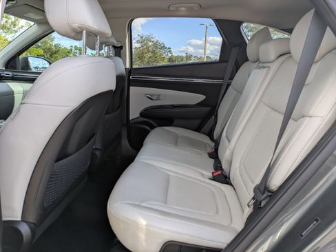 Used 2022 Hyundai Tucson Limited w/ Cargo Package image 16