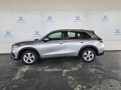 Used 2024 Honda HR-V LX image 3
