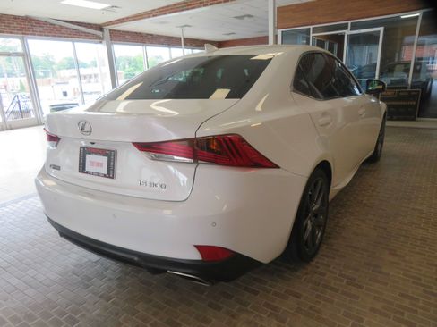 Used 2020 Lexus IS 300 F Sport w/ F Sport Package RWD image 4