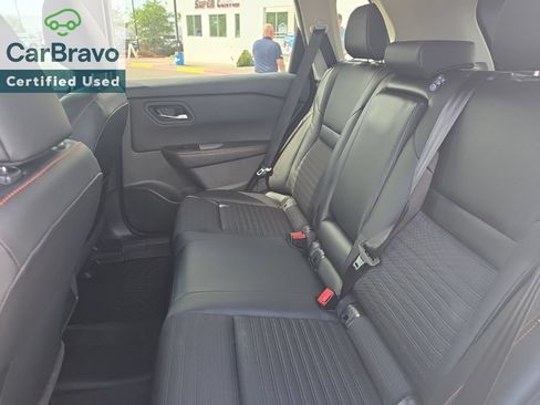Used 2025 Nissan Rogue SV AWD/4WD image 25