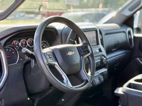 Used 2020 Chevrolet Silverado 2500 LT w/ Z71 Off-Road Package AWD/4WD image 9