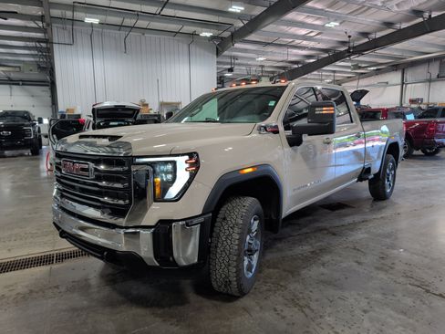 Used 2026 GMC Sierra 3500 SLE w/ SLE Value Package AWD/4WD image 6