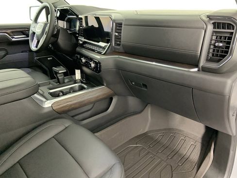 Used 2025 GMC Sierra 1500 SLT w/ SLT Premium Plus Package image 31