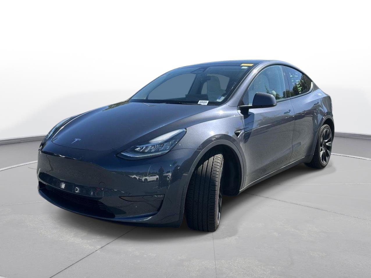 Used 2023 Tesla Model Y Long Range AWD/4WD image 2