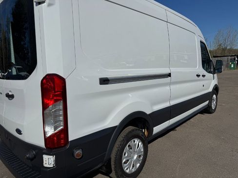 Used 2017 Ford Transit 250 148 Medium Roof w/ Interior Upgrade Package RWD image 11