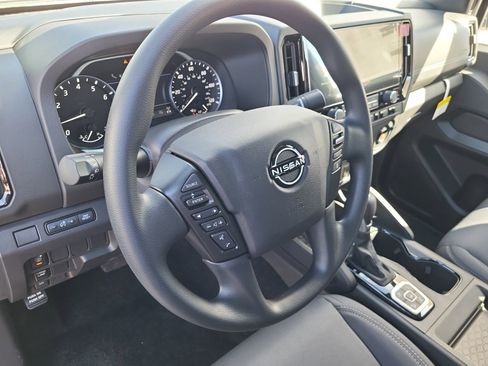 New 2026 Nissan Frontier SV w/ Tow Package AWD/4WD image 11