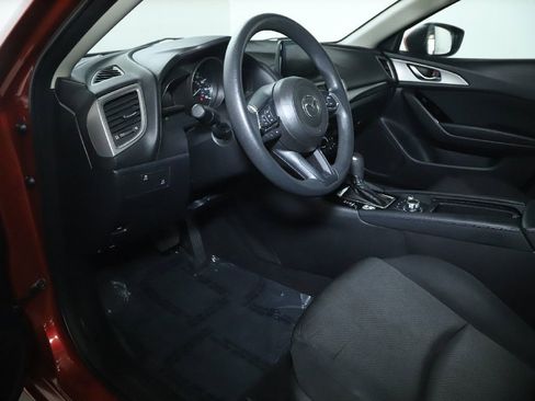 Used 2018 MAZDA MAZDA3 Sport FWD image 17