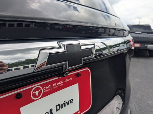Used 2022 Chevrolet Traverse LS FWD image 28
