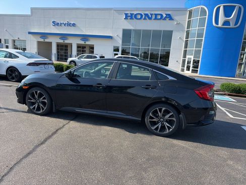 Used 2019 Honda Civic Sport image 13