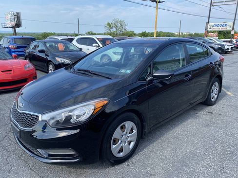 Used 2015 Kia Forte LX FWD image 1