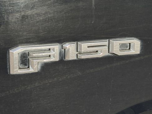 Used 2017 Ford F150 XLT image 35