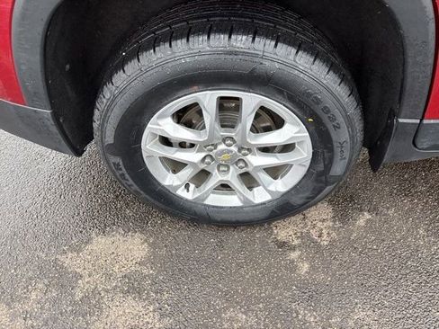 Used 2020 Chevrolet Traverse LT image 46