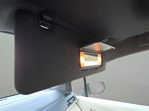 Used 2022 Toyota Sienna XLE image 30