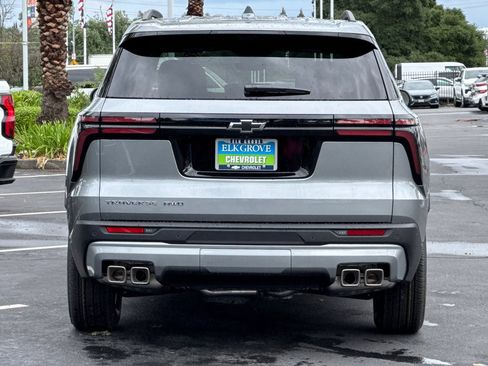 Used 2026 Chevrolet Traverse LT w/ Driver Confidence Package AWD/4WD image 4