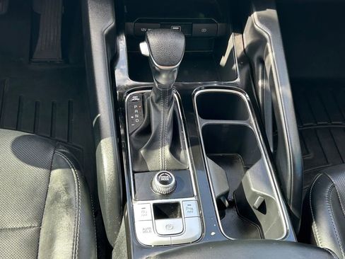 Used 2021 Kia Telluride LX image 21