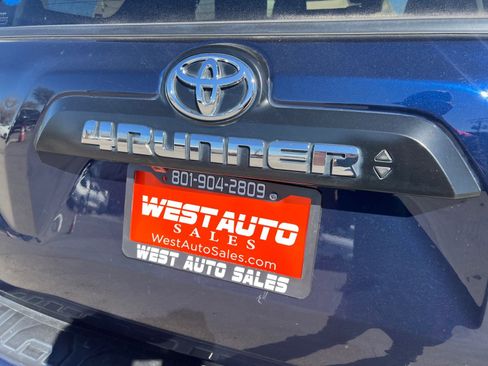 Used 2022 Toyota 4Runner TRD Off-Road Premium w/ Moonroof Package image 32