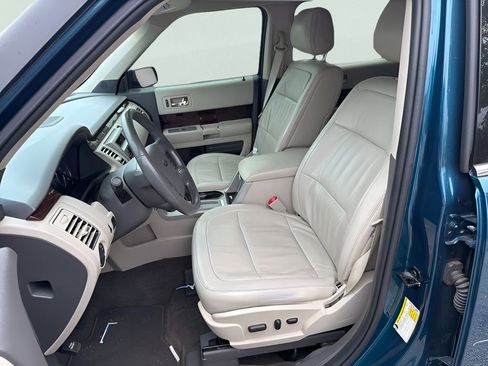 Used 2011 Ford Flex SEL w/ Rapid Spec Order Code image 22