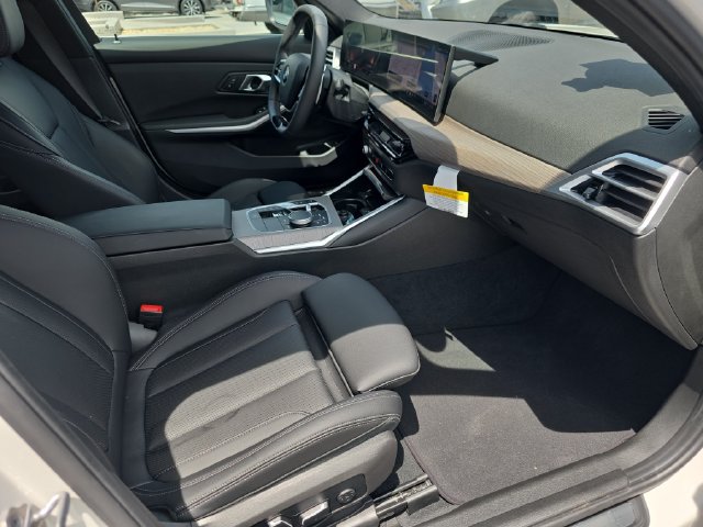 Used 2026 BMW 330i Sedan RWD image 33