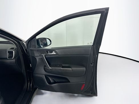 Used 2021 Kia Sportage LX FWD image 30