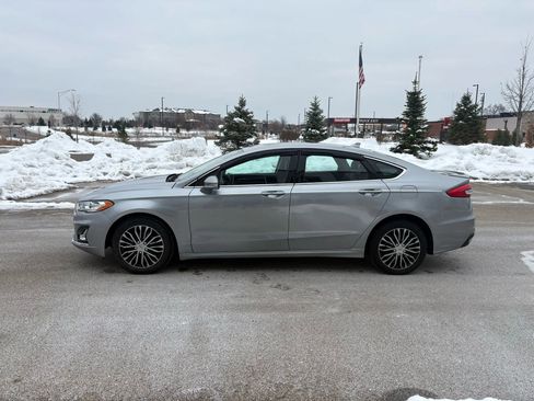 Used 2020 Ford Fusion Titanium AWD/4WD image 2