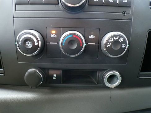 Used 2012 Chevrolet Silverado 1500 W/T image 22