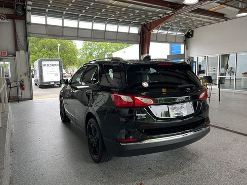 Used 2021 Chevrolet Equinox Premier w/ Redline Edition FWD image 6