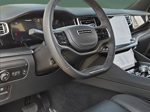 Used 2024 Jeep Grand Wagoneer Series II w/ Quick Order Packagew 28T image 18