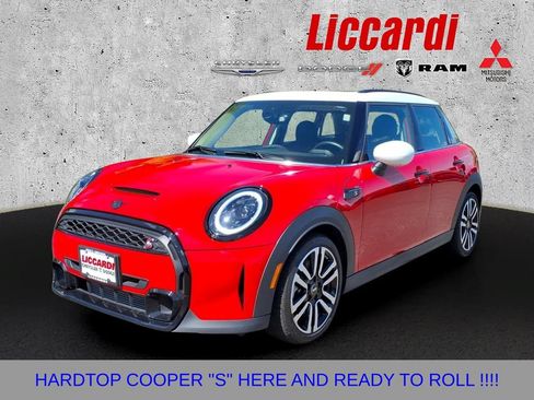 Used 2024 MINI Cooper S FWD image 3