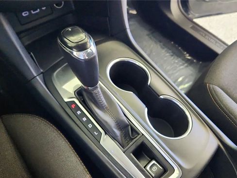 Used 2019 Chevrolet Equinox LT image 27